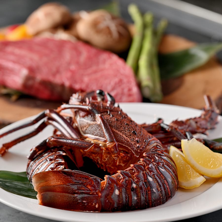 活き〆伊勢海老と特選A5黒毛和牛コース